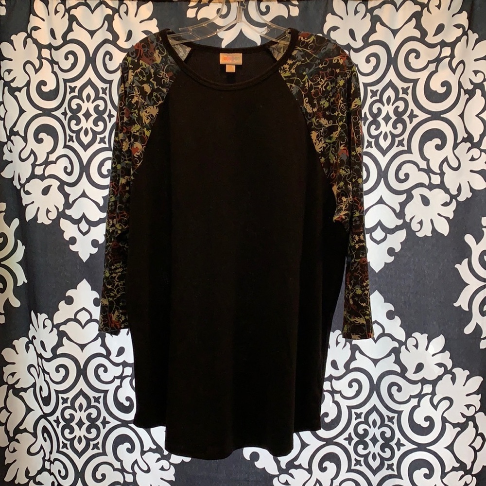 NWOT LulaRoe Randy shirt. Size 3XL.
